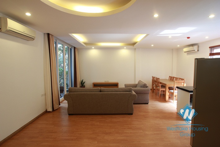 Nice 3 bedroom apartment for lease on Dang Thai Mai, Tay Ho, Ha Noi